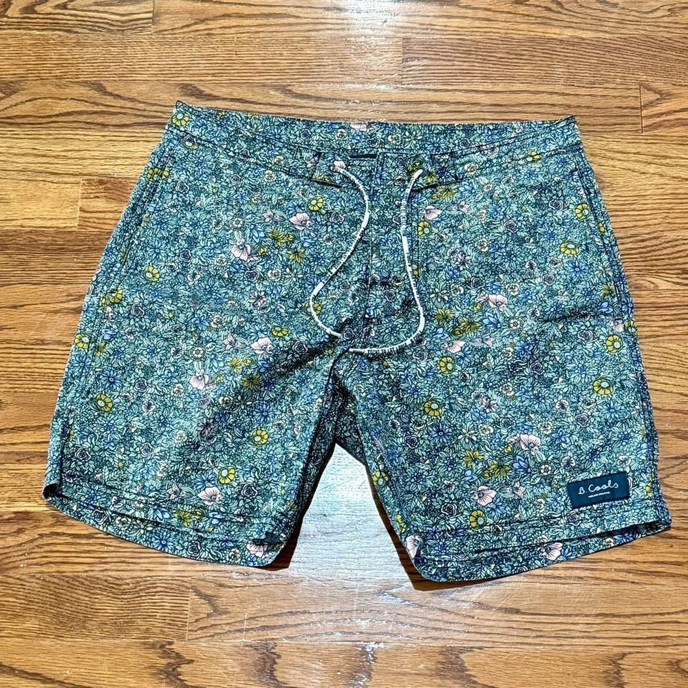 Barney Cools Green Floral Board Shorts. Size 32.